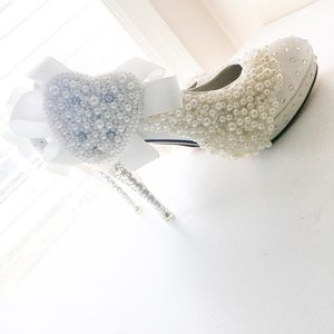 Wedding Shoes with  customized-pearls